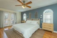 Deer Haven Cabin, Stunning Mtn Views, Hot Tub+Fire Table+Grill, Game Room, WiFi! - 4-Star