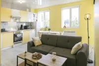 Apartment with no overlooking neighbors near the city center - Parkplatz
