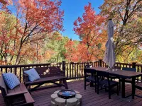 Cozy Mountain escape near Park City w/ game room, hot tub for the whole family - Feriehus