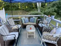 Seaside Serenity: Renovated Beach House Oasis in Charming Niantic - Wifi