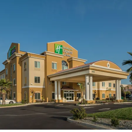 Holiday Inn Express & Suites RED BLUFF-SOUTH REDDING AREA by IHG