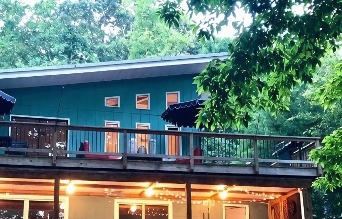 Charming Lake Hartwell Lakefront Home