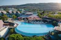 Akoya Hotel & Spa - Infinity Pools