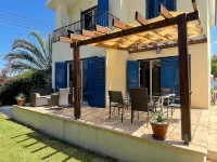 Spacious 3 bed , Private  Pool, Large Peaceful Garden And Great Views - 2-Star