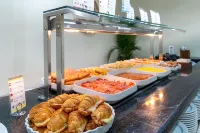 Apartamentos Galeon Playa - breakfast