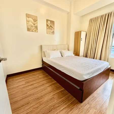 Cozy Luxe Penthouse at Acacia Estates