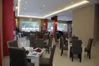 Hotel Betha Subang - parking