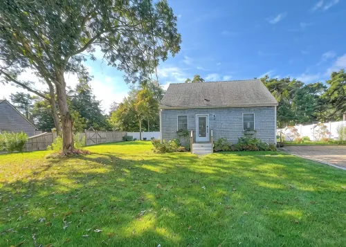 COZY 3 BR/2 BA CAPE COD IN QUIET NEIGHBORHOOD. CLOSE TO OB CENTER AND LAGOON. - 4-Star