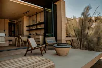 Mira Earth Studios - 2-نجوم