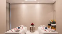 Hilton Brazzaville Les Tours Jumelles Hotel & Residences - Spa