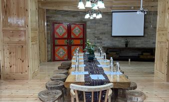 Snow Mountain Home · Tibetan Culture Photography and Food Experience Homestay