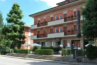 Albergo "da Mario" Các khách sạn gần Pieve di San Lorenzo di Panico