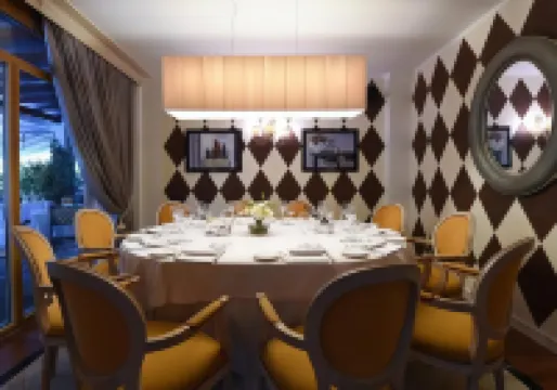 イゼオラゴ ホテル