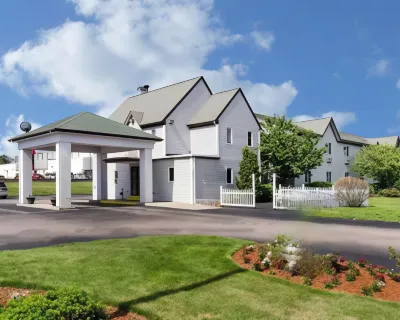 Residences at Solomon Pond Hotels near Boston Scientific Corporation