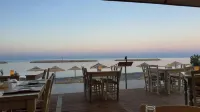 Xristinas Seaside Apartments