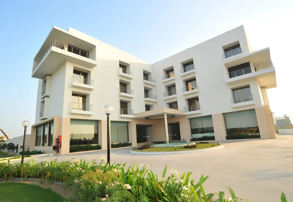 Kalhaar Blues and Greens - Housity