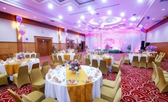 Rocky Plaza Hotel Padang