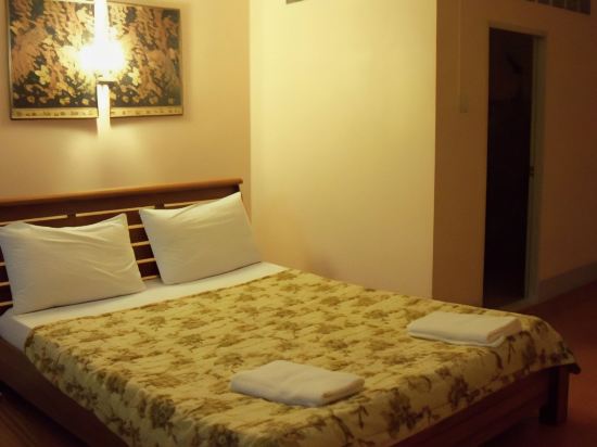D's Corner & Guesthouse