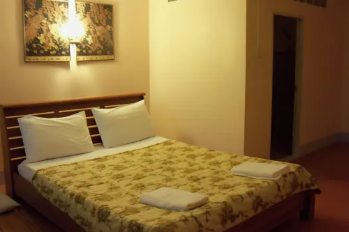 ดีคอร์เนอร์-เกสท์เฮ้าส์