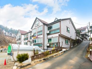 Hwaseong Yeoulteo Pension