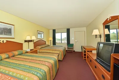 Super 8 by Wyndham Bakersfield/Central Hotels in Bakersfield