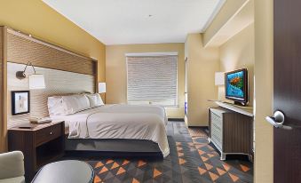 Holiday Inn & Suites Waco Northwest