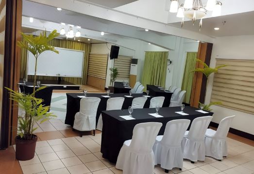 스톤 하우스 앳 모라토