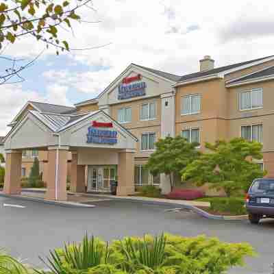 Fairfield Inn & Suites Pittsburgh New Stanton Hotel Exterior