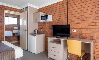 Bomaderry Motor Inn