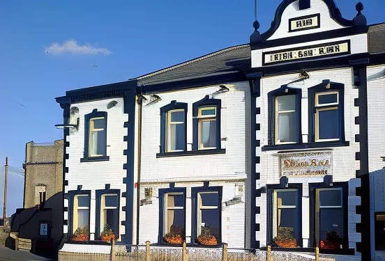 沃特福德阿姆斯酒店