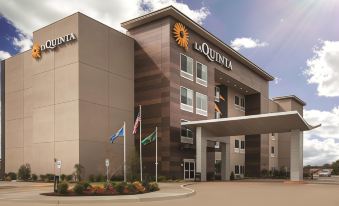 La Quinta Inn & Suites by Wyndham Clovis CA