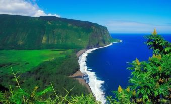 Waipi'o Lodge