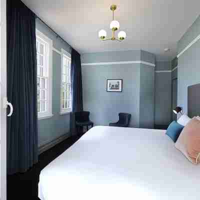 The Stirling Arms Hotel Rooms