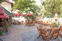 Five Rose Siem Reap Hostel