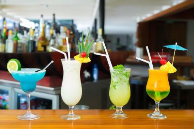 バー タノア インターナショナル ホテルの写真