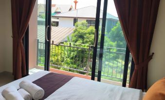 Montra-Nakhon Guest House