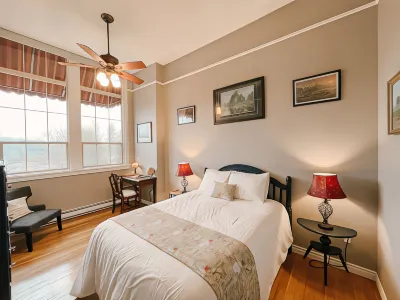 Northside School Bed & Breakfast