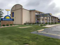 Days Inn by Wyndham Grove City Columbus South - 2-Star