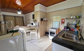 Tourterelle Holiday Home