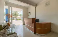 RedDoorz Near Pantai Panjang Bengkulu 2 Hotels in Bengkulu