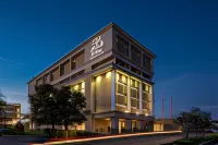 Crowne Plaza Suites Pittsburgh South Hotels in Bridgeville