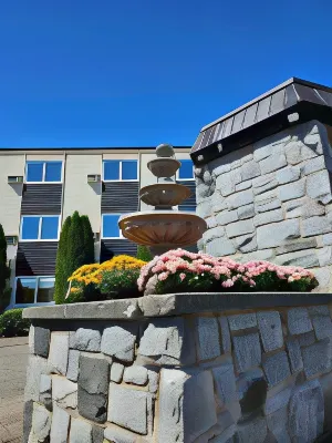Ocean Marina Hotel