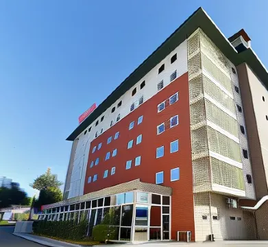 Ibis Canoas Shopping