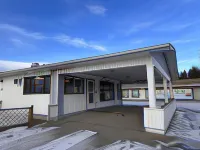 Howard Johnson by Wyndham Edson Hotels in Edson