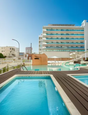 Villa Luz Design & Art Hotel فنادق في Grau i Platja