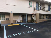 Ellijay Inn - Downtown Ellijay Отели в г. Восток Эллиджей