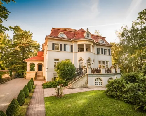 Aparthotel Villa Freisleben Hotels near Blasewitz