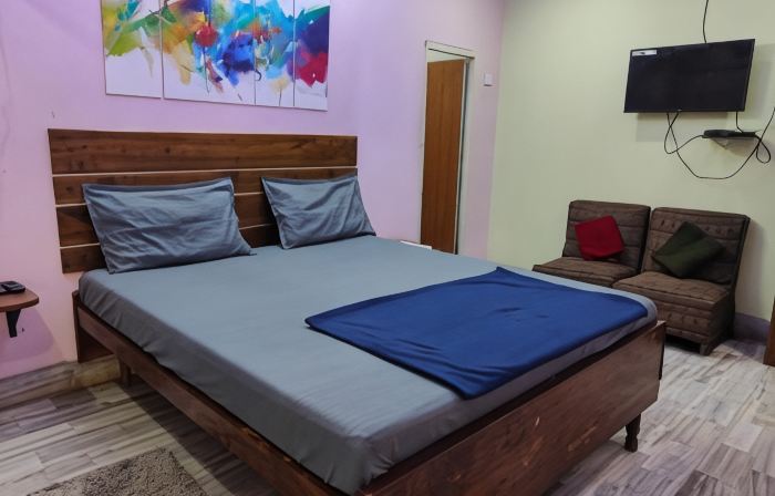 Hotel Hcb (Hemo Chandra Bhawan)