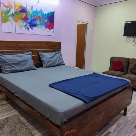 Hotel Hcb (Hemo Chandra Bhawan)