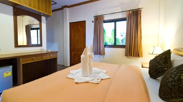 บังกะโลวิวสวนหย่อมพร้อมเตียงคู่